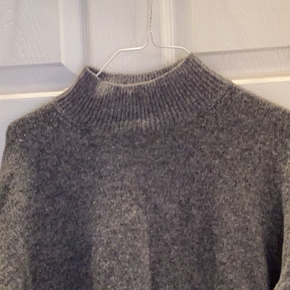 H&M Dark Heathered Gray Sweater - Picture 2 of 7